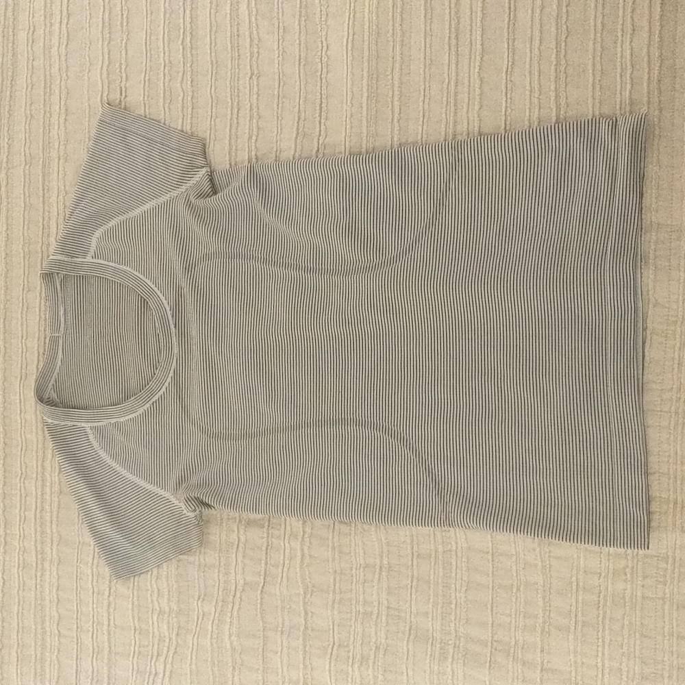 Lululemon Short Sleeve Top